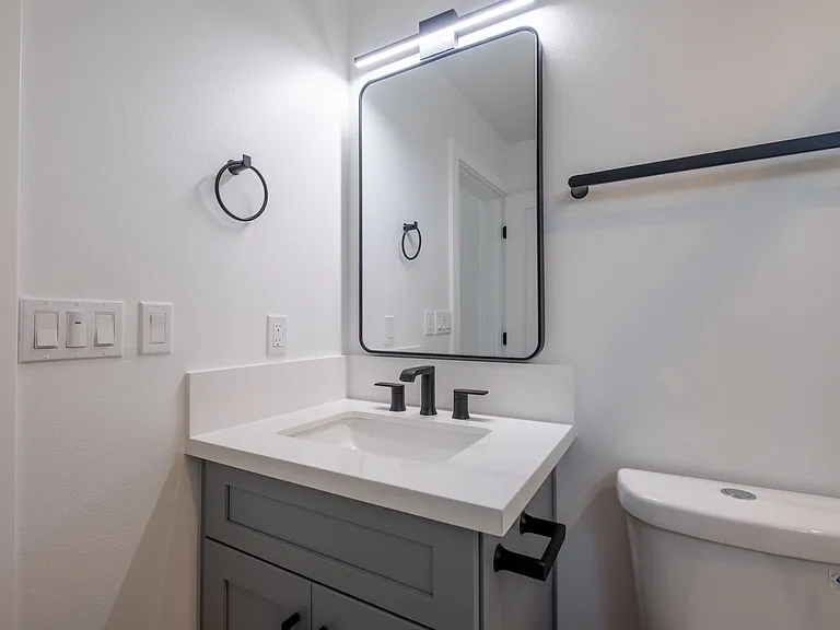 Pullman Lane Residences — Photo 64