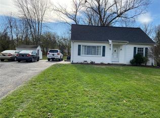 17 Quaker Dr, Rochester, NY 14623