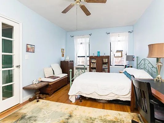 Sold by Re/Max In The City | media 1