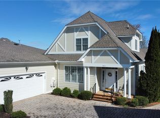 9011 Amberhill Loop, North Chesterfield, VA 23236