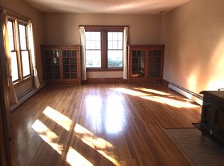 4880 Sawmill Rd, Clarence, NY 14031