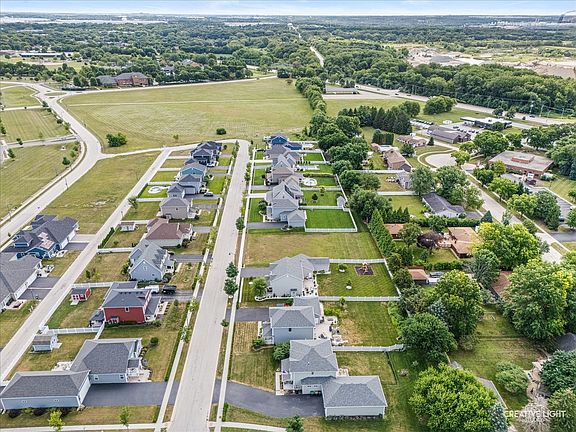 5th image of 25233 W Town Center Cir