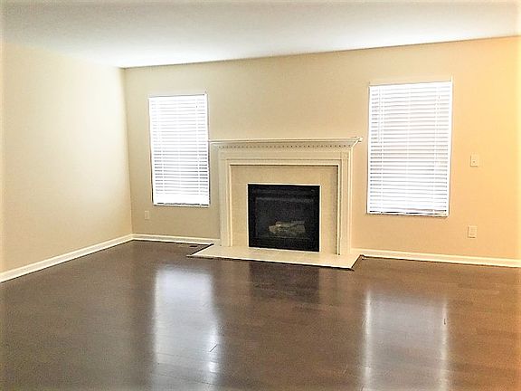2nd image of 1015 Brittany Dr