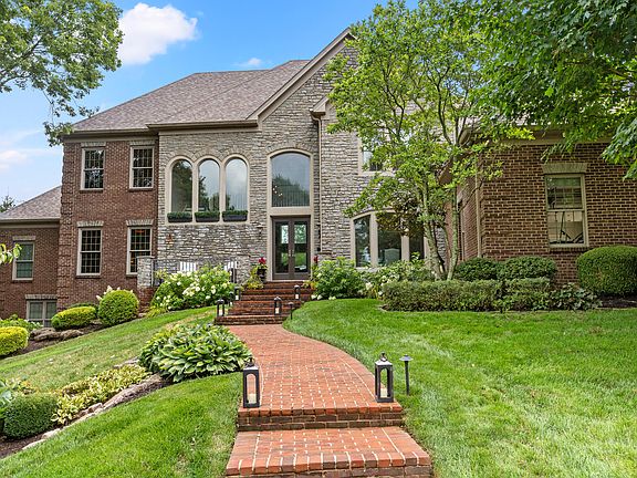 5th image of 212 Cambridge Ln
