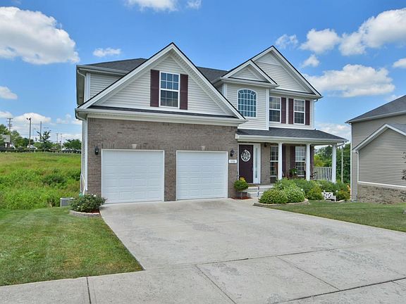 2nd image of 998 Cobble Dr
