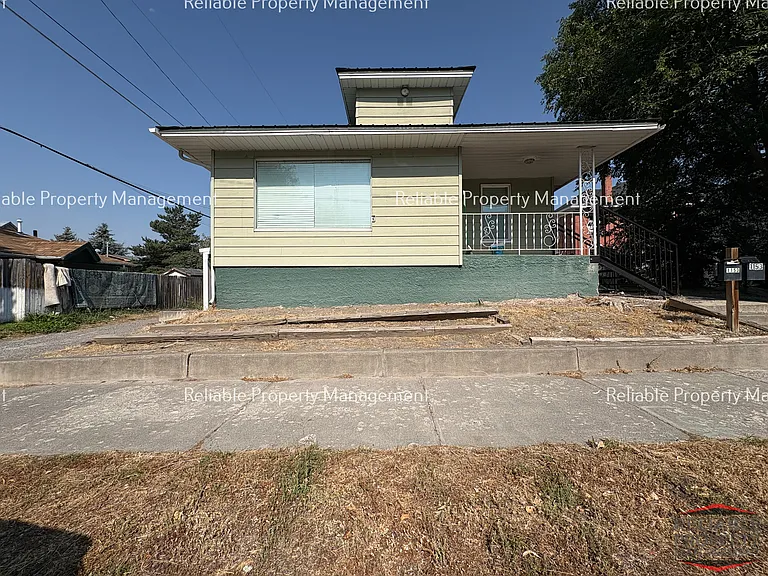 1153 Idaho Ave #B — Photo 2
