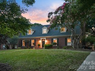 1300 Brockton Ln, Charlotte, NC 28226