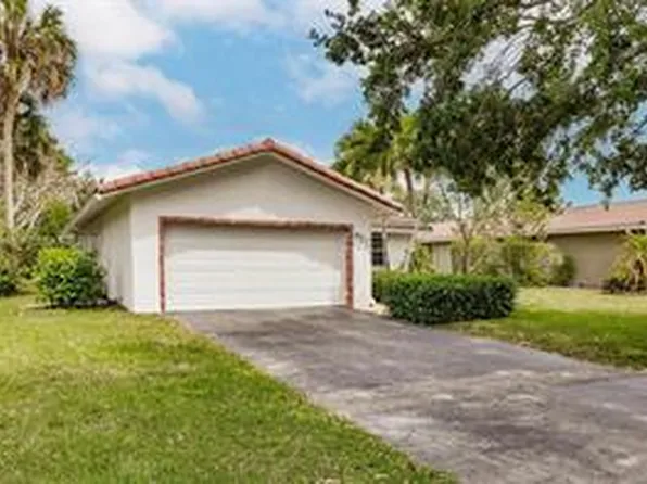 827 NW 87th Ave, Pompano Beach, FL 33071