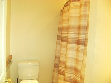 Additional pic of guest bath