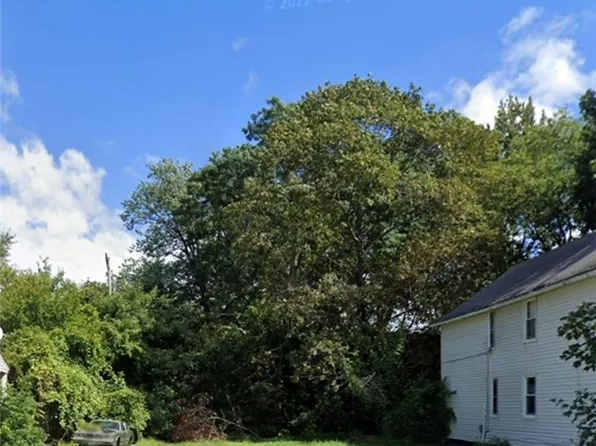 2291 E 90th St, Cleveland, OH 44106