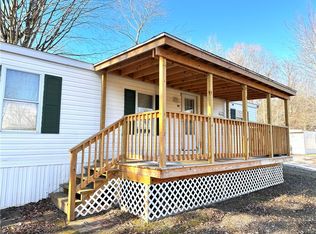 108 Vienna Rd, Newark, NY 14513