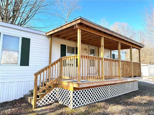 108 Vienna Rd, Newark, NY 14513