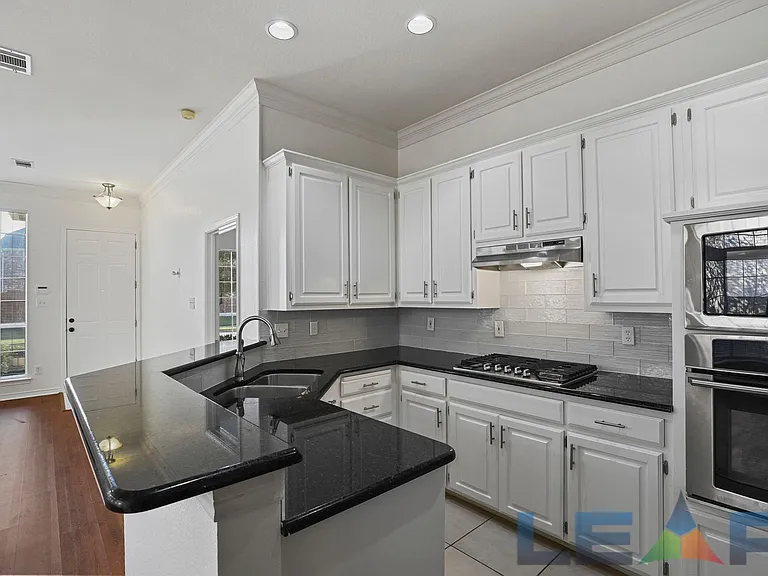 8704 Moss Hill Rd — Photo 12