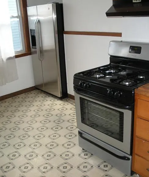 16 Dighton St #2 — Photo 2