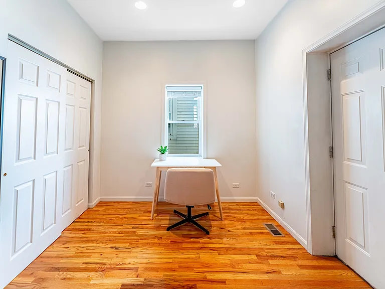 1247 W Ohio St #1 — Photo 15