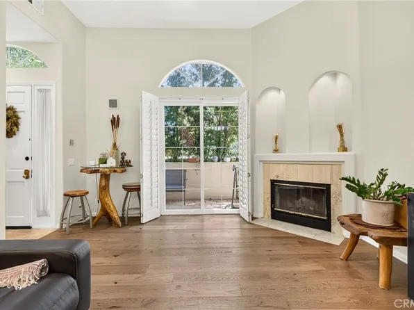 5340 Las Virgenes Rd APT 11, Calabasas, CA 91302