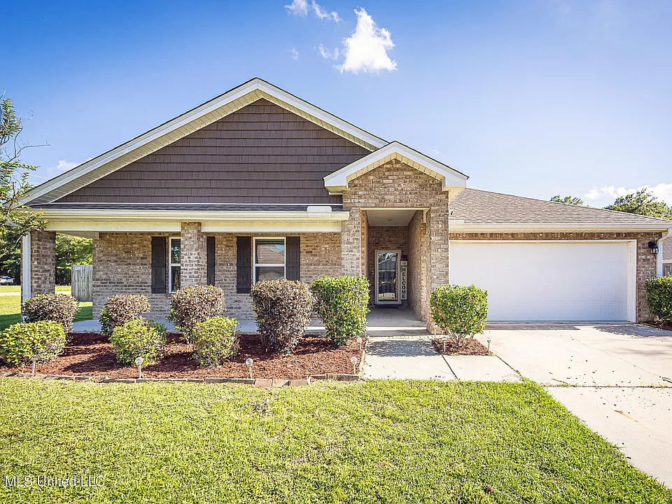 9125 Bellewood Dr