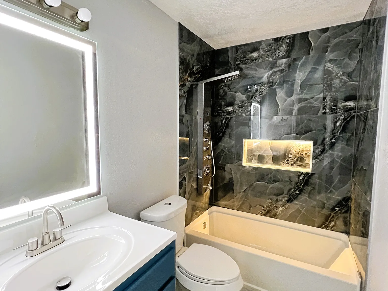 2 bed, 790 sqft, $795 — Photo 3