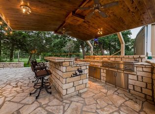 1089 Briar Crest Dr, New ulm, TX 78950
