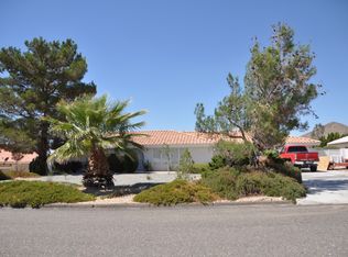 16388 Menahka Rd, Apple Valley, CA 92307