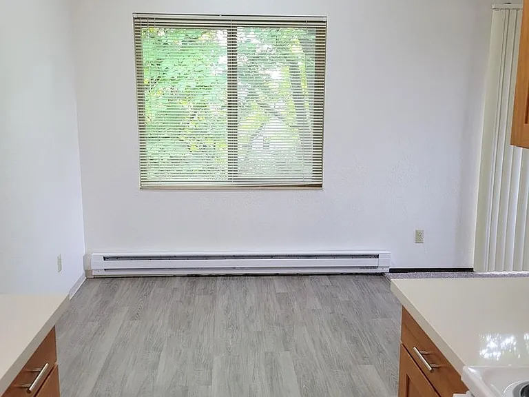 Tamarac Apartments — Photo 38