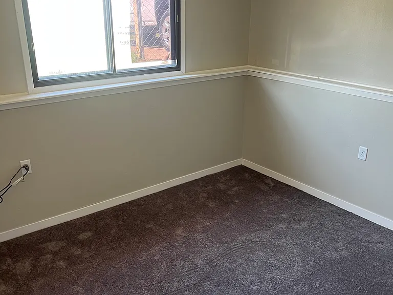2024 E Caulder Ave — Photo 7