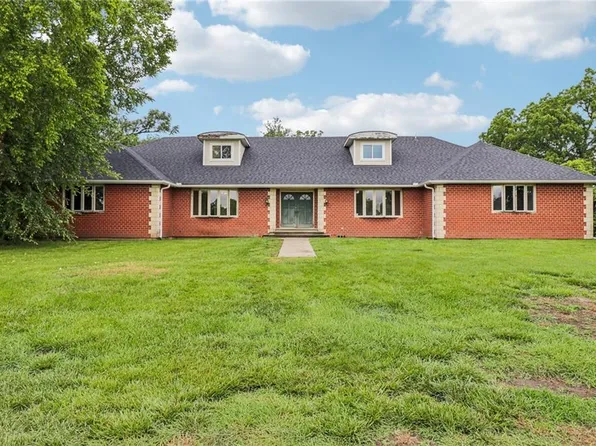 5000 Shrine Park Rd, Leavenworth, KS 66048