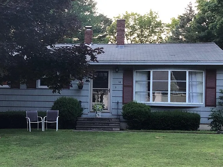Hillside Rd — Photo 1