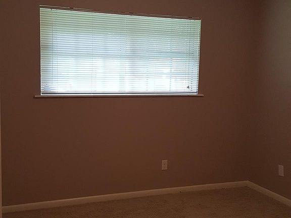 5th image of 310 Felicie Dr