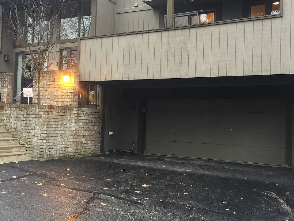 Brick/cedar sided exterior 