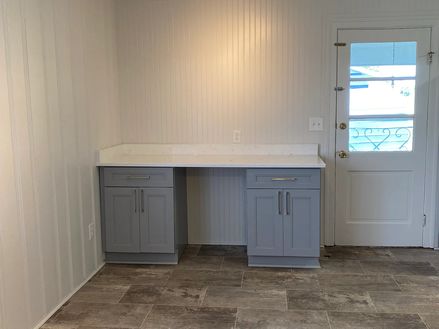 2 bed, 930 sqft, $1,400 — Photo 3