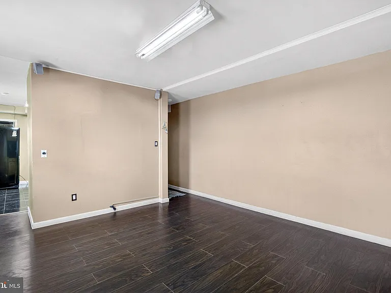 2245 E Fayette St #2 — Photo 25