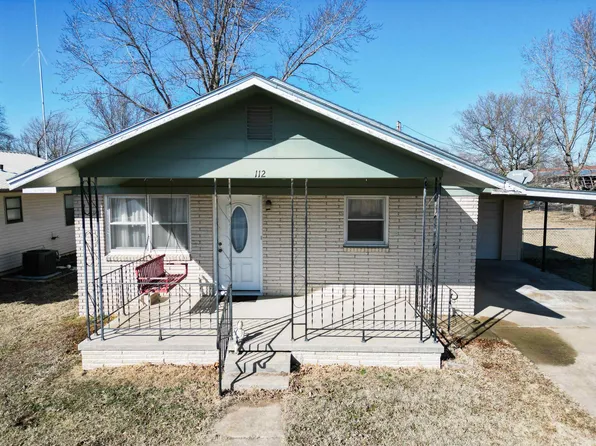 112 W 2nd St, Moline, KS 67353