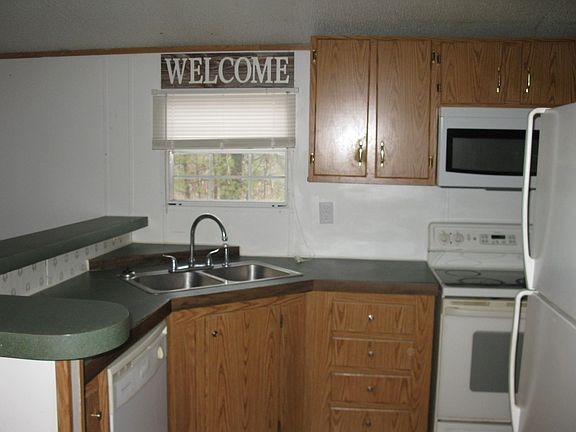 5th image of 253 Hill Dr
