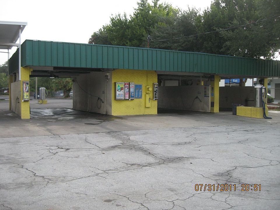 1st image of 123 W Linebaugh Ave