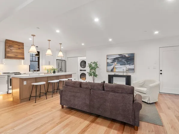 9 Sydney St #5, Dorchester, MA 02125