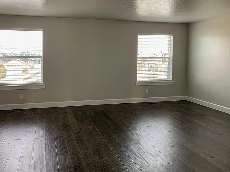 764 E Ionia Dr — Photo 21