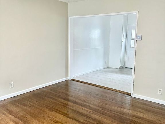 3rd image of 2329 N Lincoln St APT B