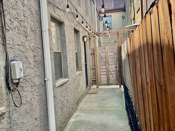 4th image of 1005 Frankford Ave #2