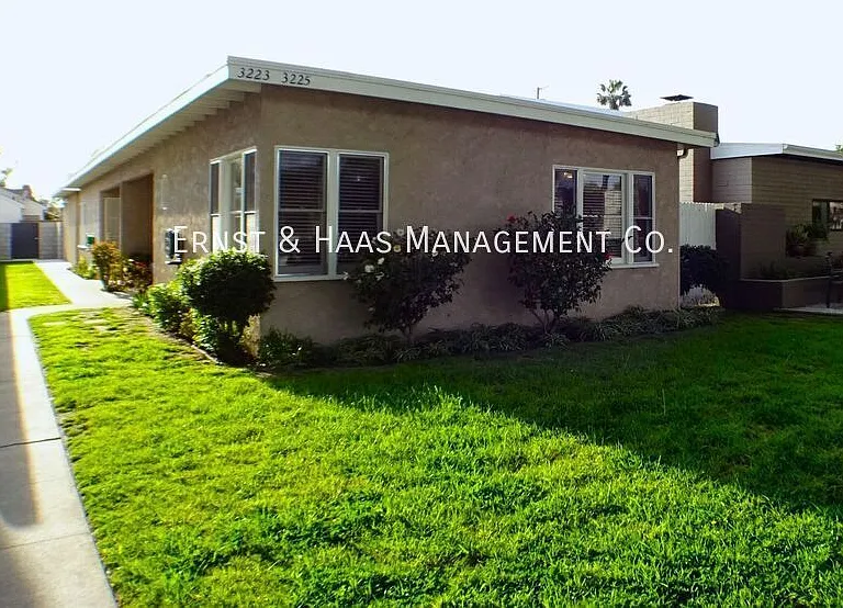 3223 Lemon Ave — Photo 1
