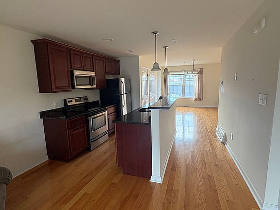 2nd image of 1013 Barrett St #1013