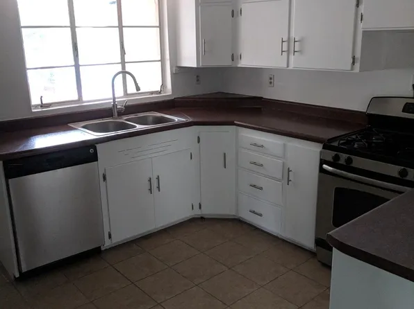 2055 Chisholm Trl, Las Cruces, NM 88005