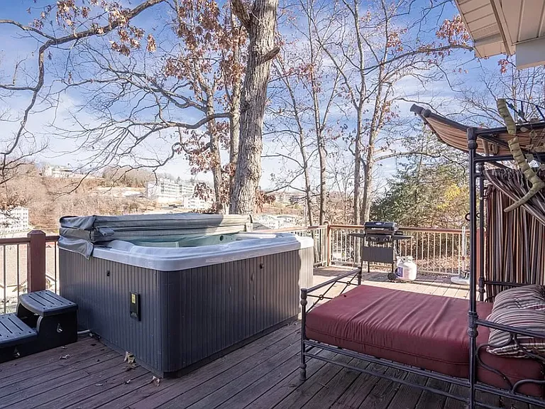 128 Hawk Cir — Photo 33