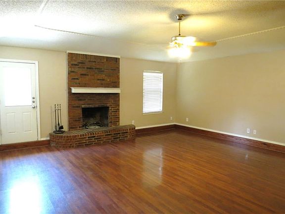 5th image of 4005 Westwind Dr
