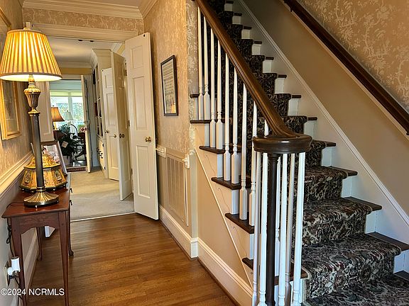 2nd image of 1421 Lafayette Avenue
