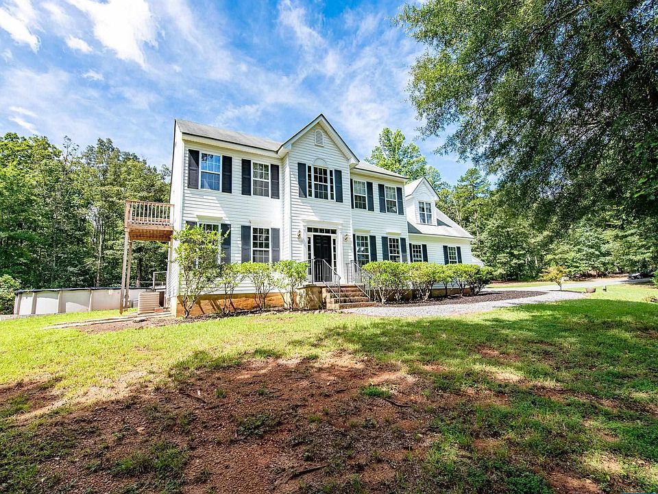 1st image of 571 Paradise Ln