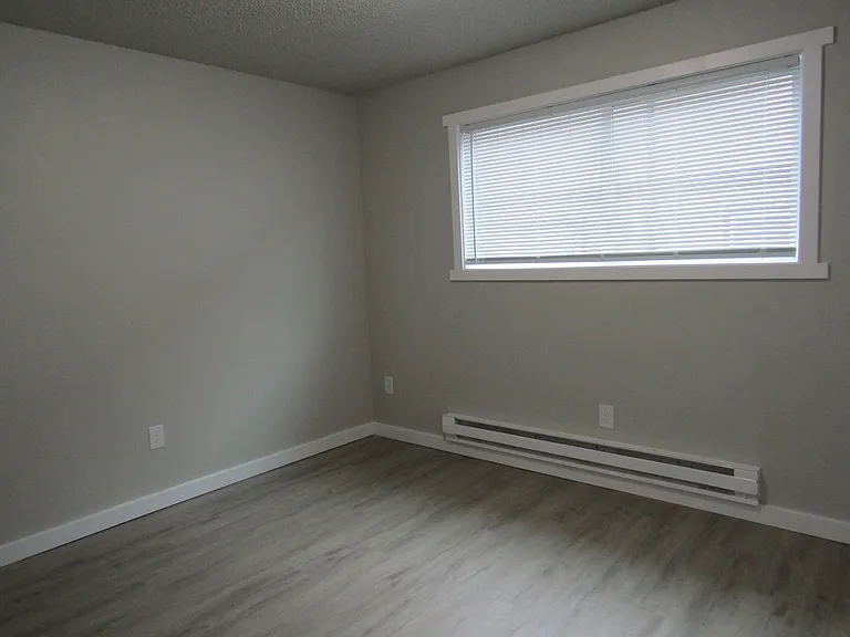 5526 Chicago Ave SW — Photo 6