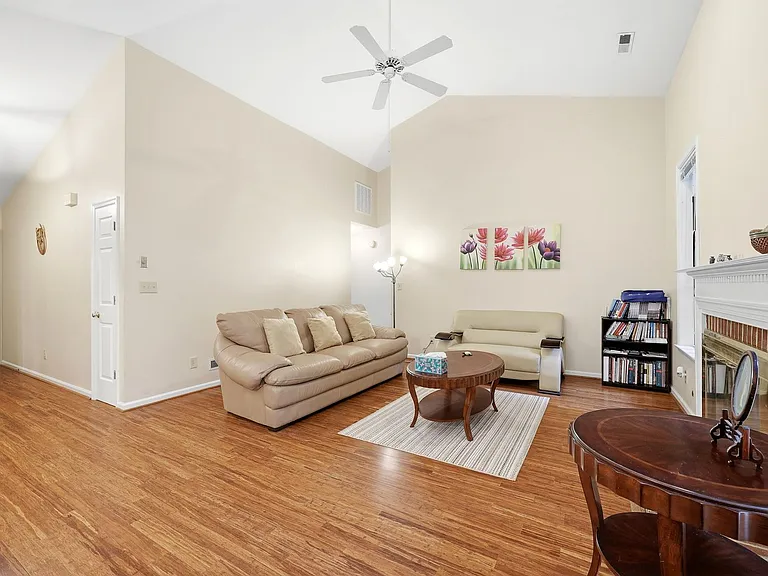 1634 Brightfield Pl — Photo 6