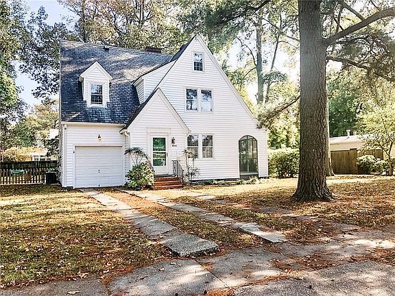 2nd image of 9540 Selby Pl