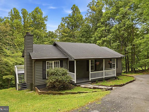 3rd image of 641 Salt Lick Rd